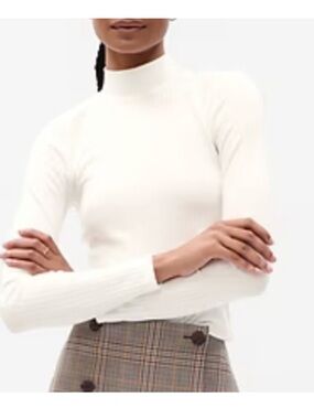 NWT GAP Modern cropped mock turtleneck XL in cream - Great for summer nights